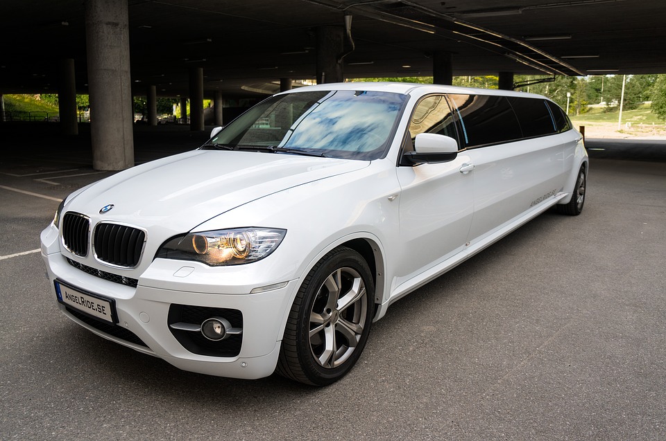 Things To Consider When Choosing A Limo Service Things To Consider When Choosing A Limo Service