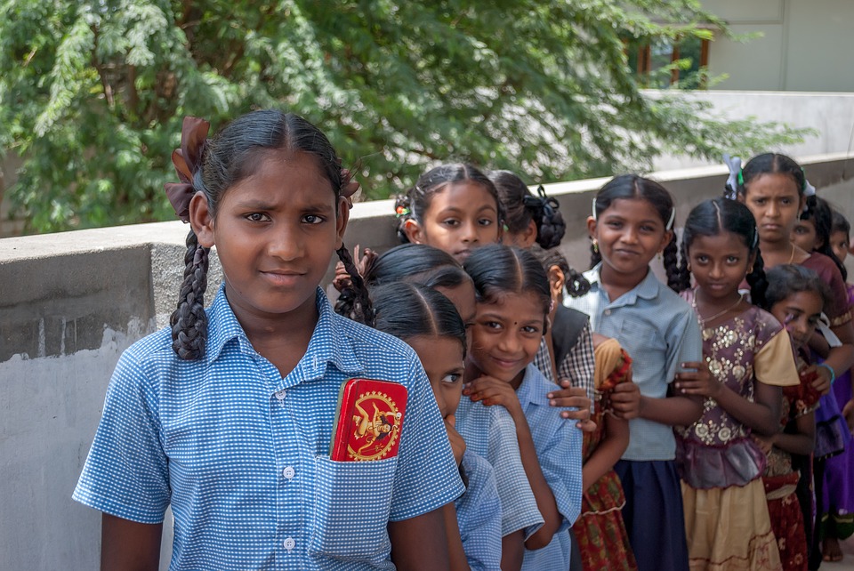 Five reasons to take your daughter to a girls school Five reasons to take your daughter to a girls school